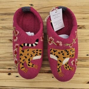 NWT Printfresh X French Knot Bright Raspberry Pink Felted Wool Slippers Sz M